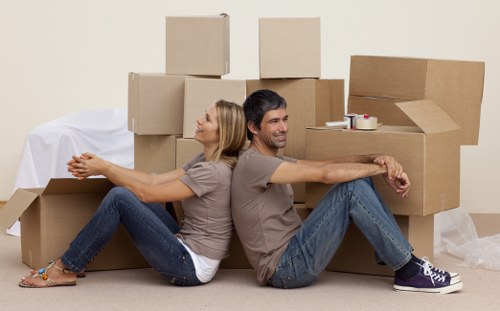 Local movers handling access and parking challenges on an Aperfield property move